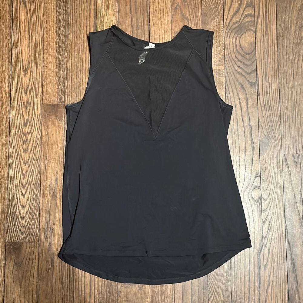 Lululemon Black plank tank with mesh V cutout size 4